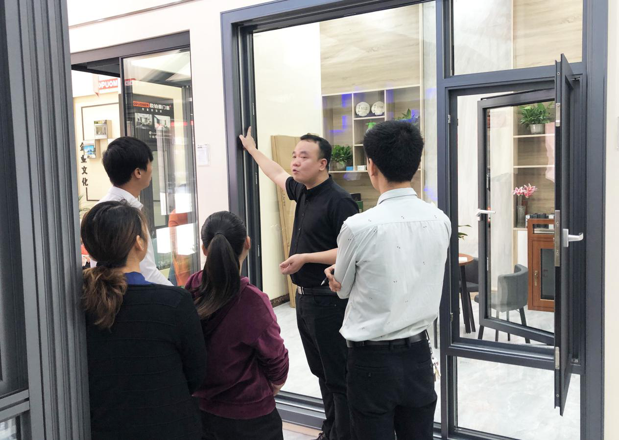 同成长、同谋划|走进欧铂曼赣州南康店