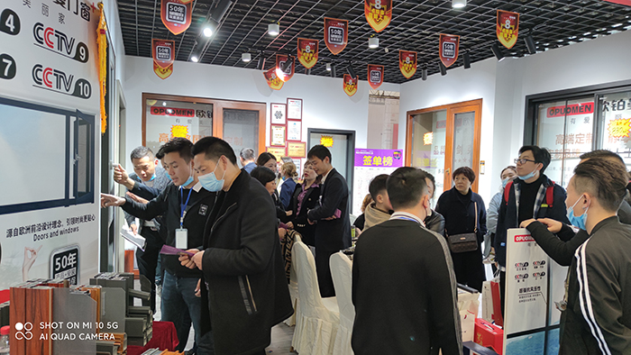 信任品牌的气力|日韩经典精品无码一区群交_午夜婷婷国产麻豆精品绵阳专卖店两天发卖额高达160余万元！